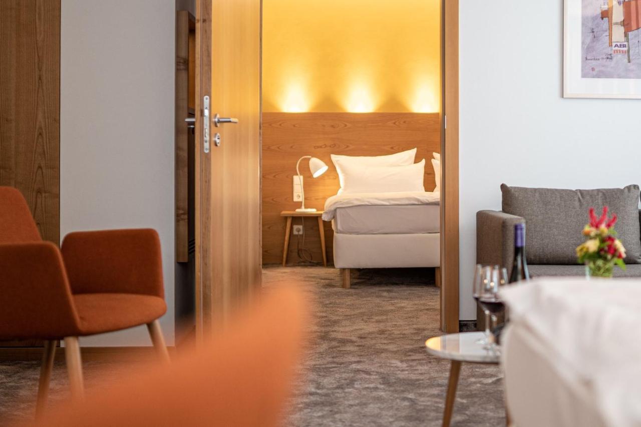 Hotel Adler Asperg Exteriör bild