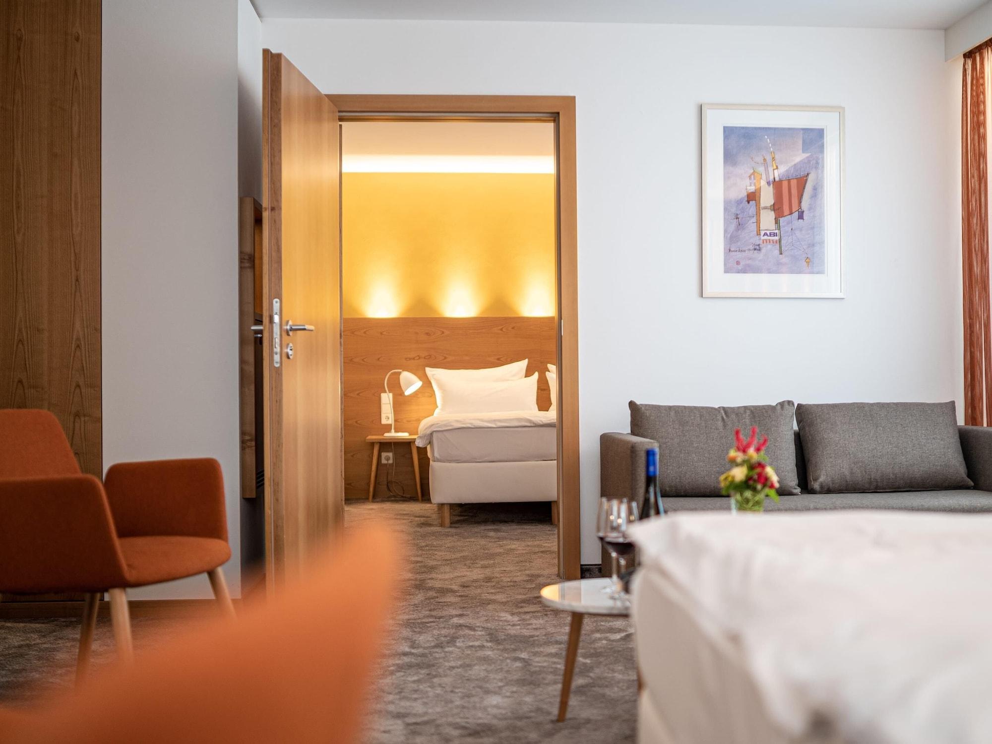 Hotel Adler Asperg Exteriör bild