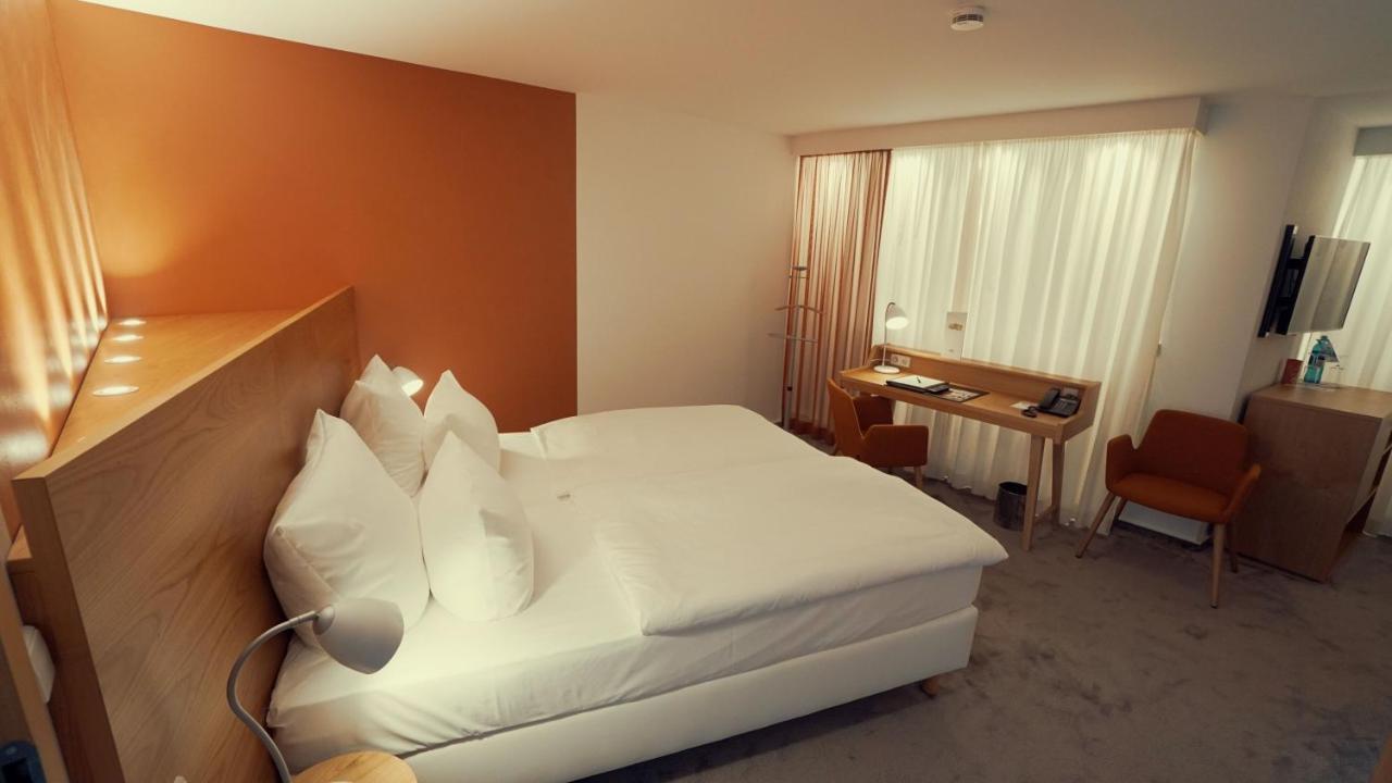 Hotel Adler Asperg Exteriör bild